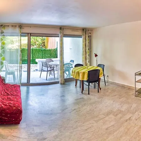 Les Pins Mas Du Tanit Апартаменти